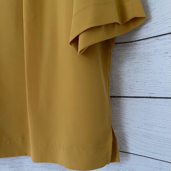 Madison Blouse - Picture 7 of 12